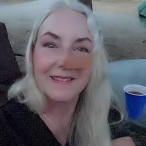 Meet your Posher, Selise